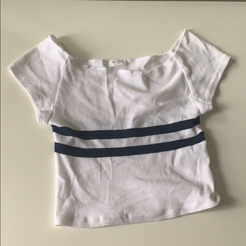 Brandy Melville shirt